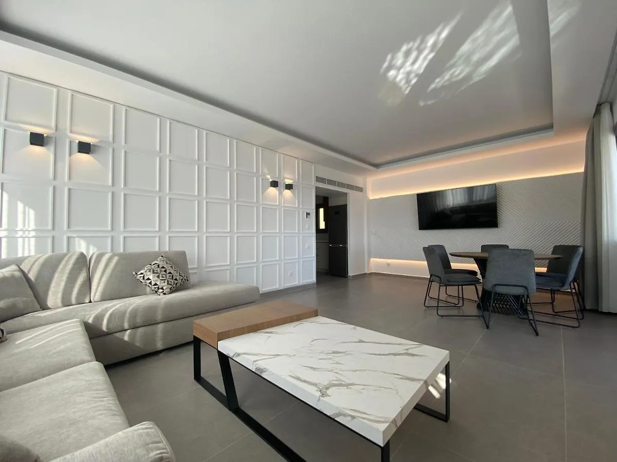 Alexandrina Suite Nea Skioni Apartment